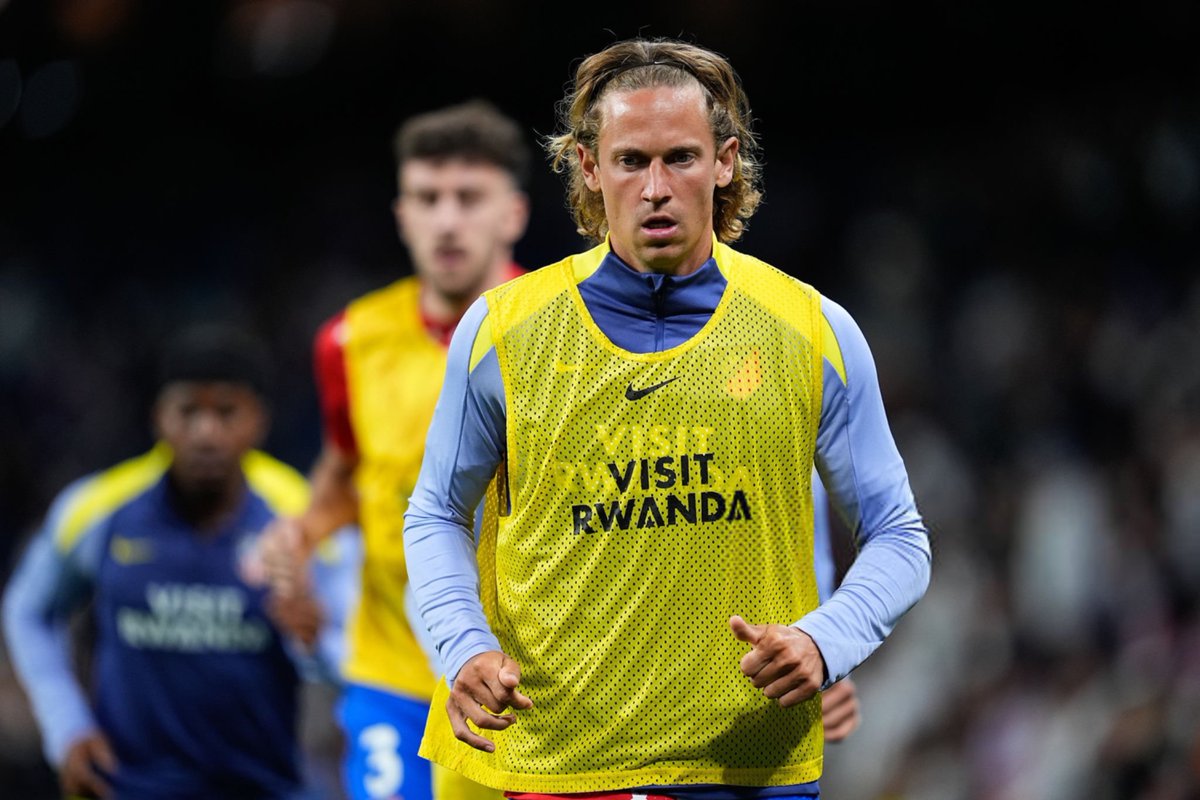 FCB World tweet media