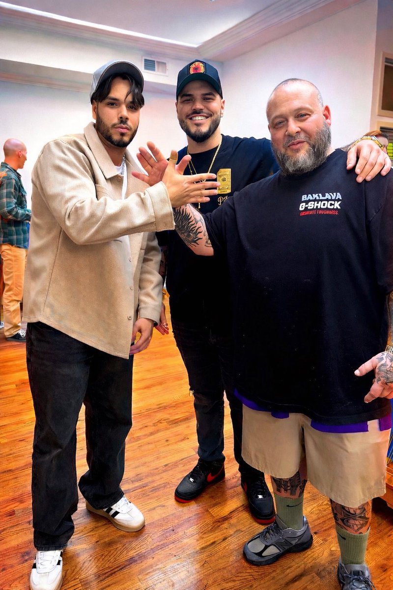 ROB TWIZZ tweet media