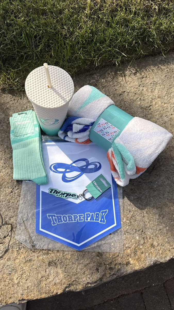 Sunny (: tweet media