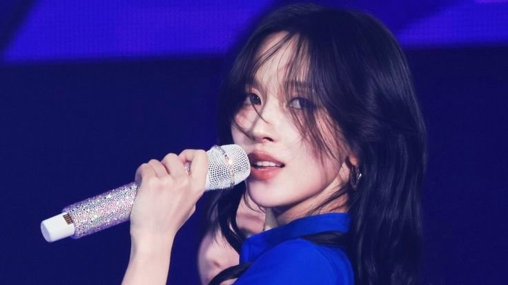 mina lover tweet media