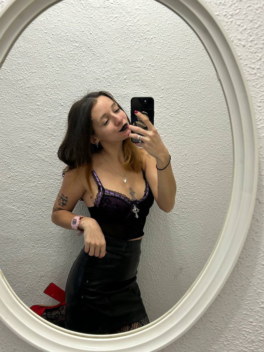 Llilly🖤 tweet media