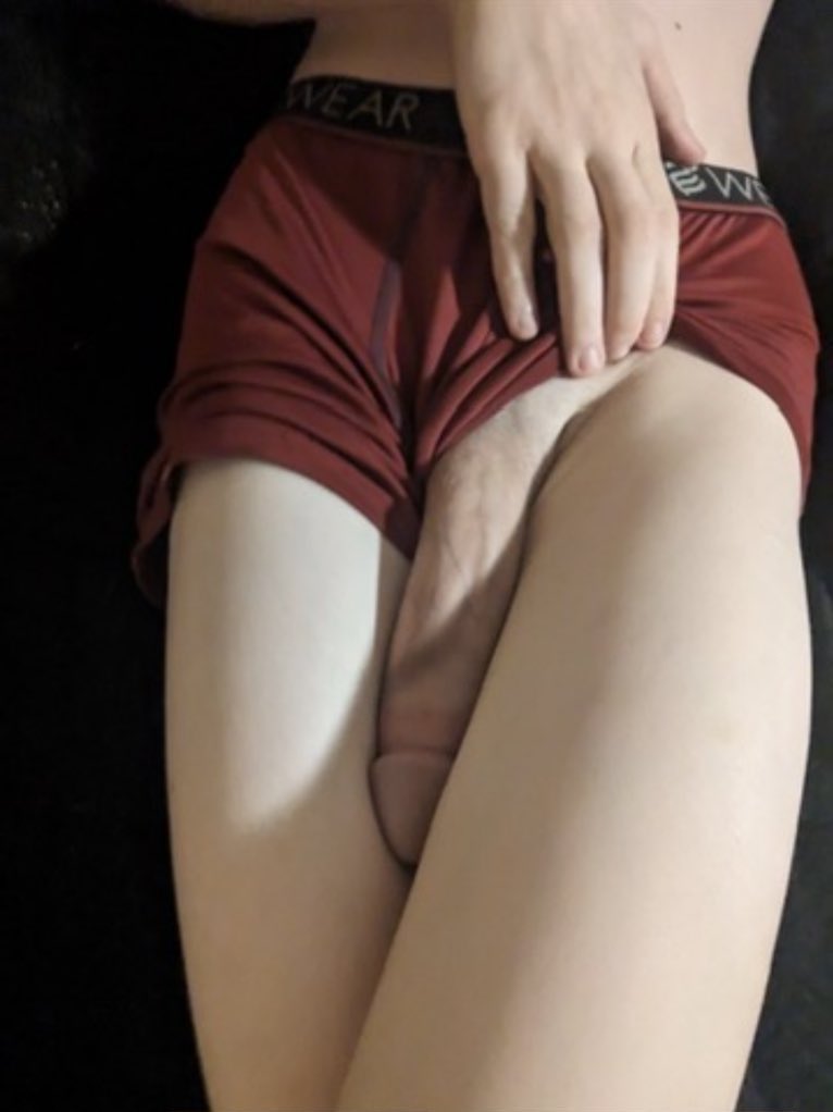 FemboyRed tweet media