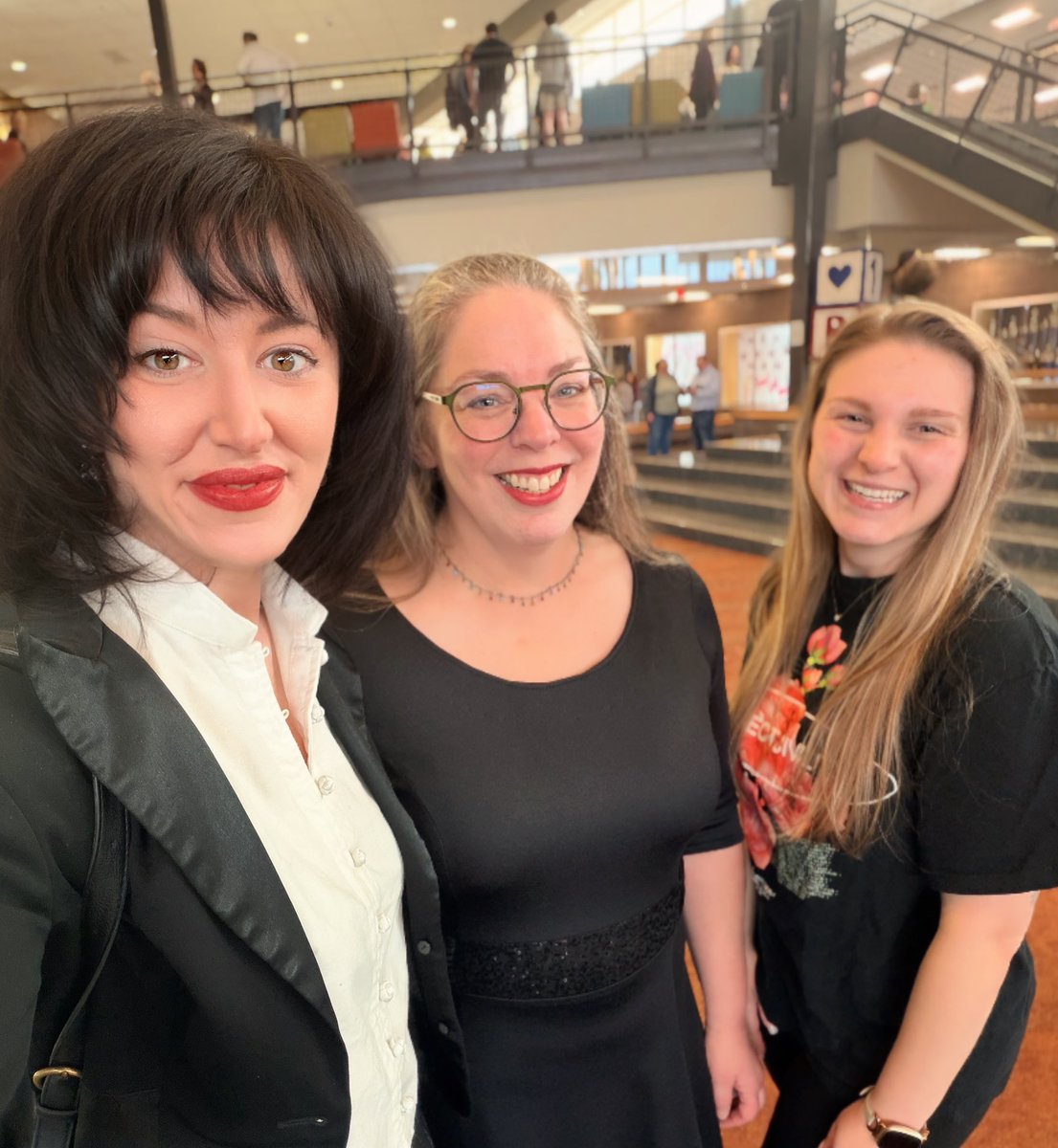 Laura Shadle tweet media