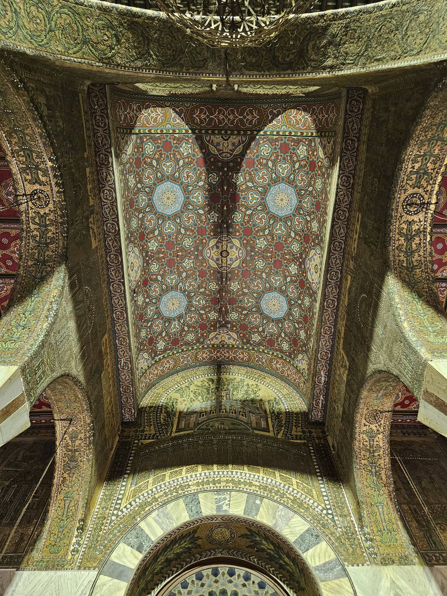 TjpAbdul's tweet image. Last year #Ramadan, was spent in #Syria. I got to visit the beautiful Umayyad Mosque in #Damascus. It is one of the largest and oldest mosques in the world (1311 years old to be precise).