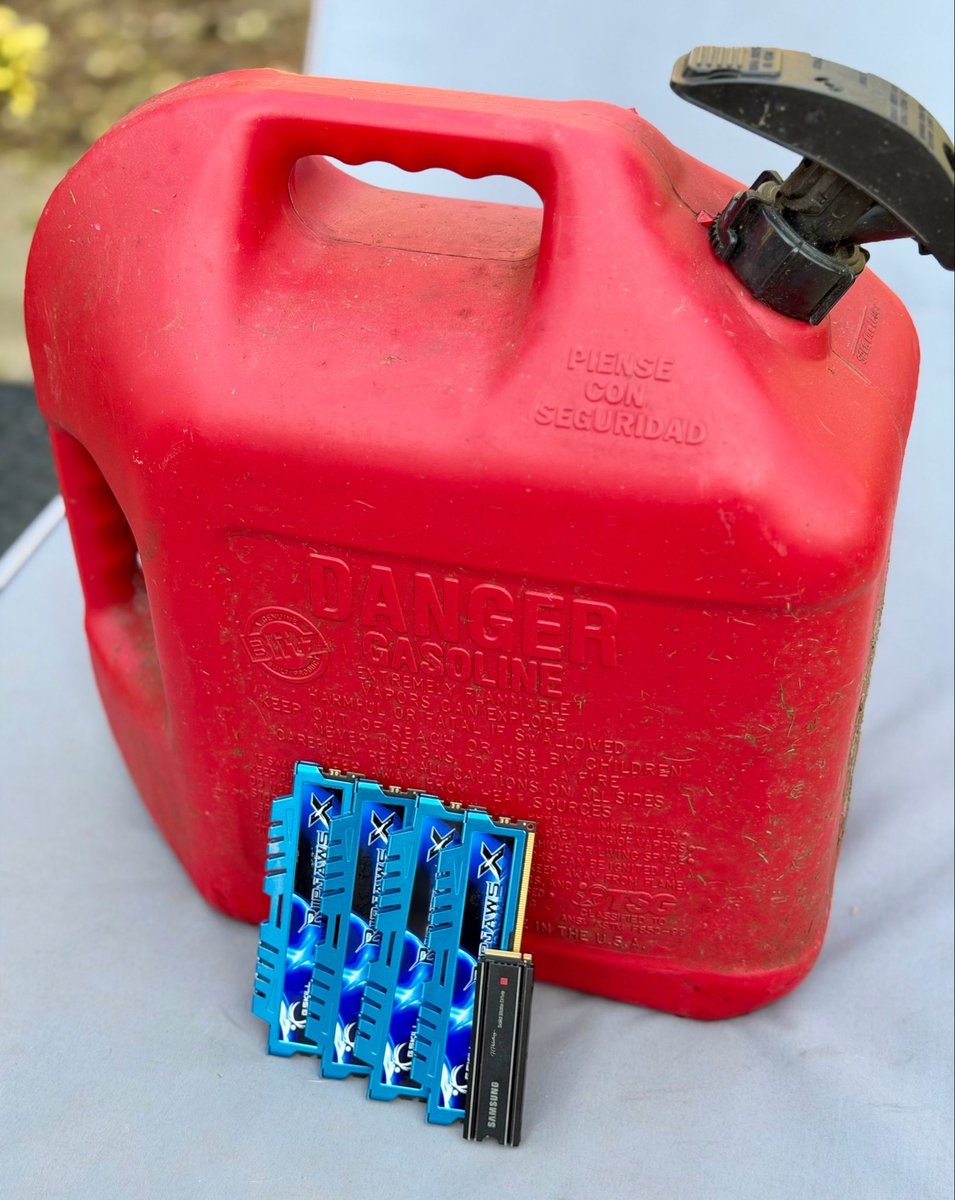 PC Philanthropy tweet media