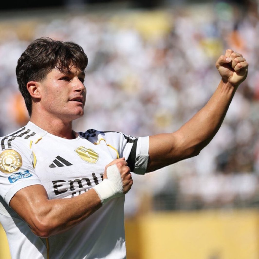 Gravesen tweet media