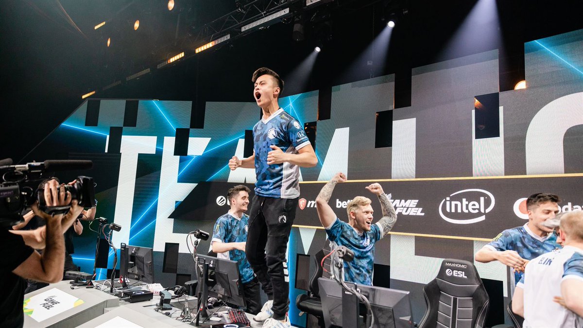 Anonymous Randomizer tweet media