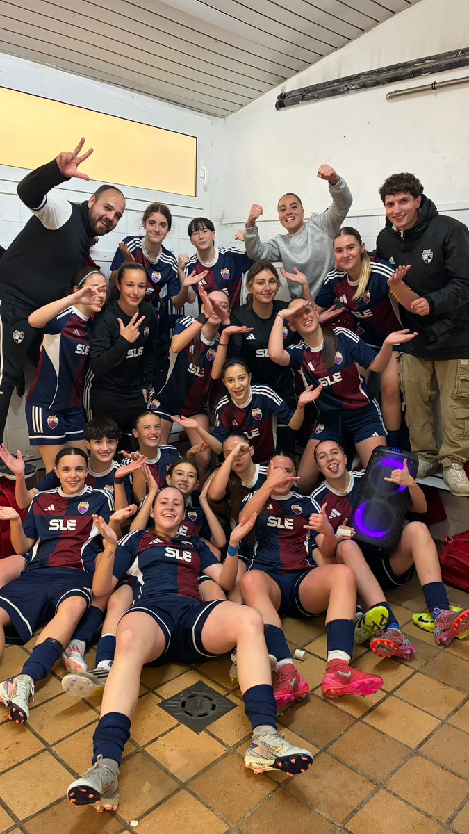 C.E. Mercantil tweet media