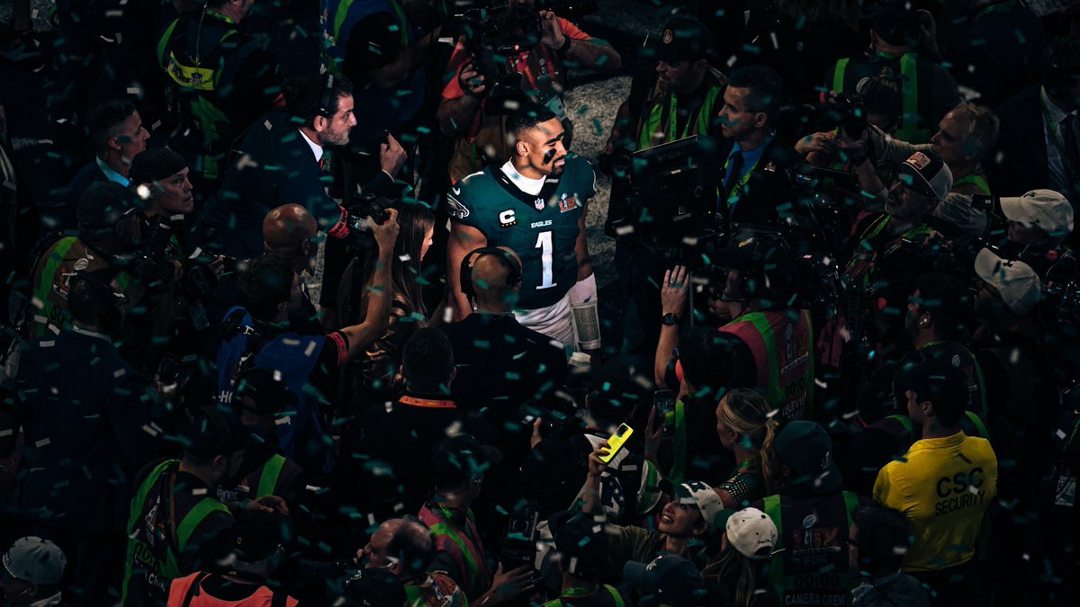 Derek 🦅 (Go Birds) tweet media