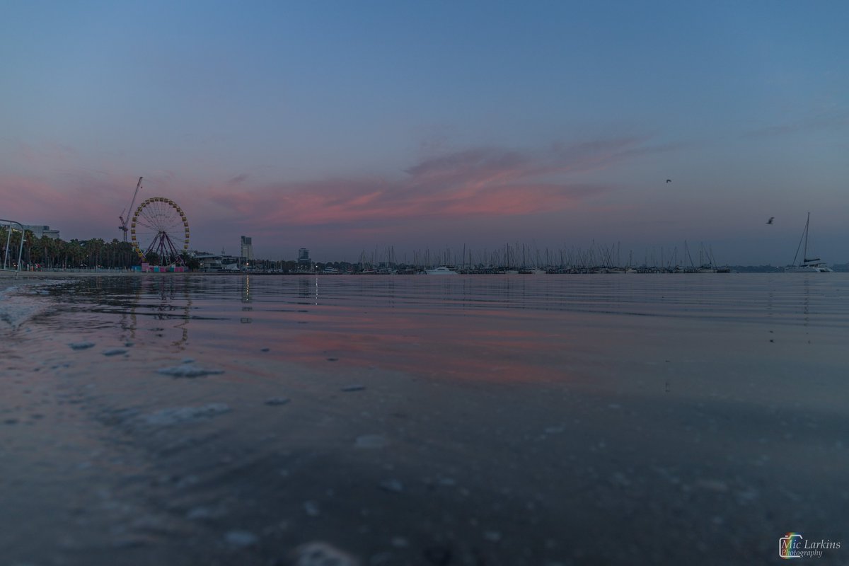 MicLarkinsPhoto's tweet photo. Eastern Beach 23/03/2026 #mygeelong #geelong #EasternBeach #janesweather #willyweather #abcweather #livelovegeelong #miclarkinsphotography
@GreaterGeelong @CanonAustralia @WillyWeather @GeelongBella @abcnews https://t.co/wmrvbv4v4Q