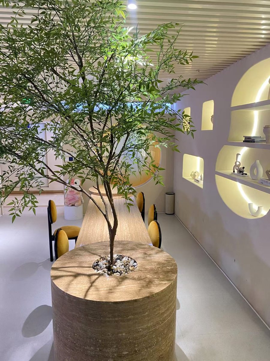 nikki hutchens tweet media