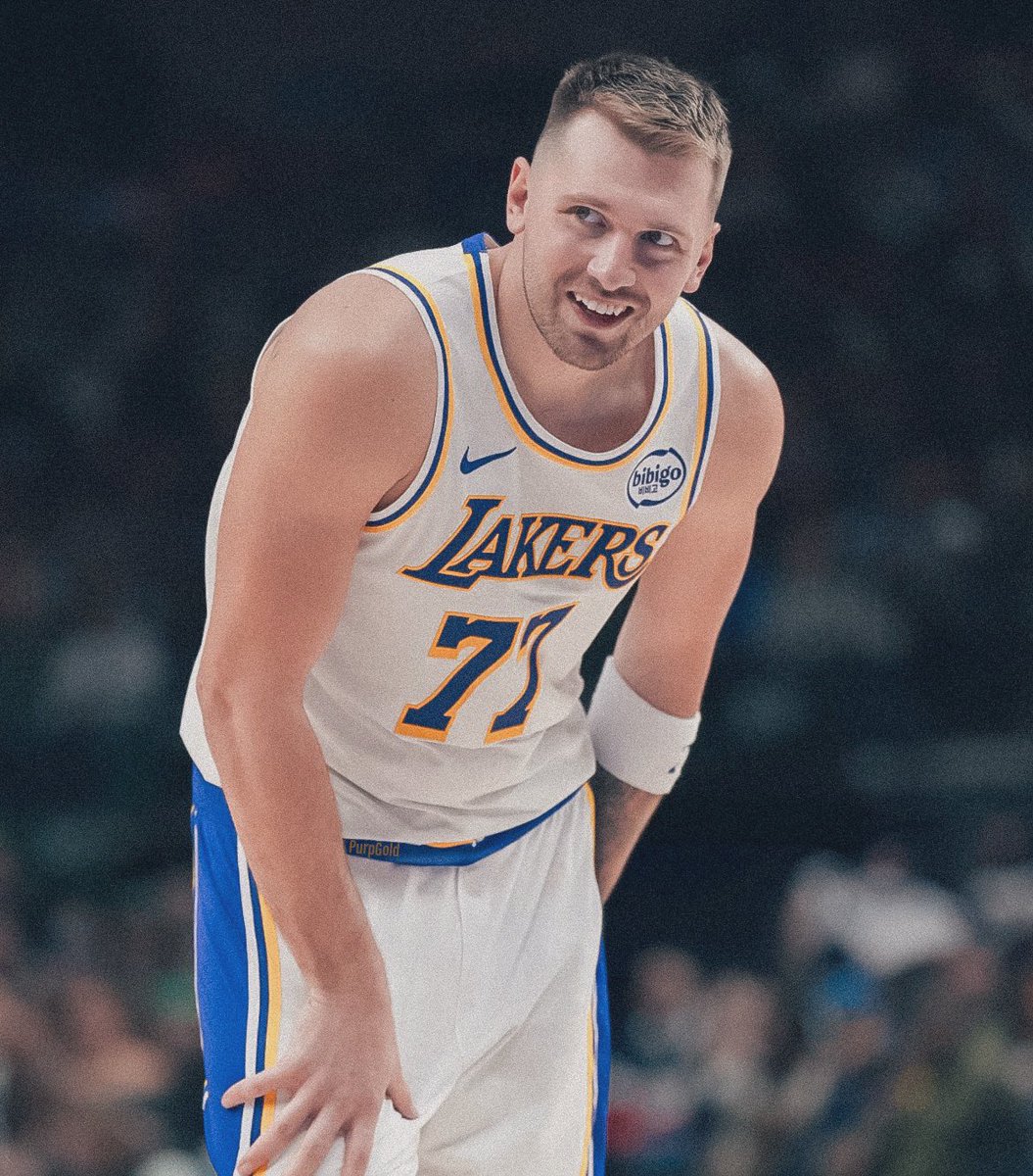 LakeShowYo tweet media