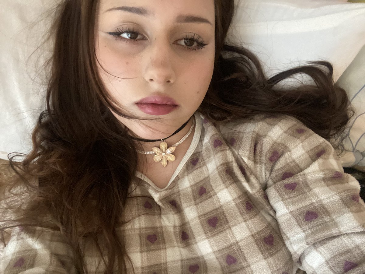 minka tweet media
