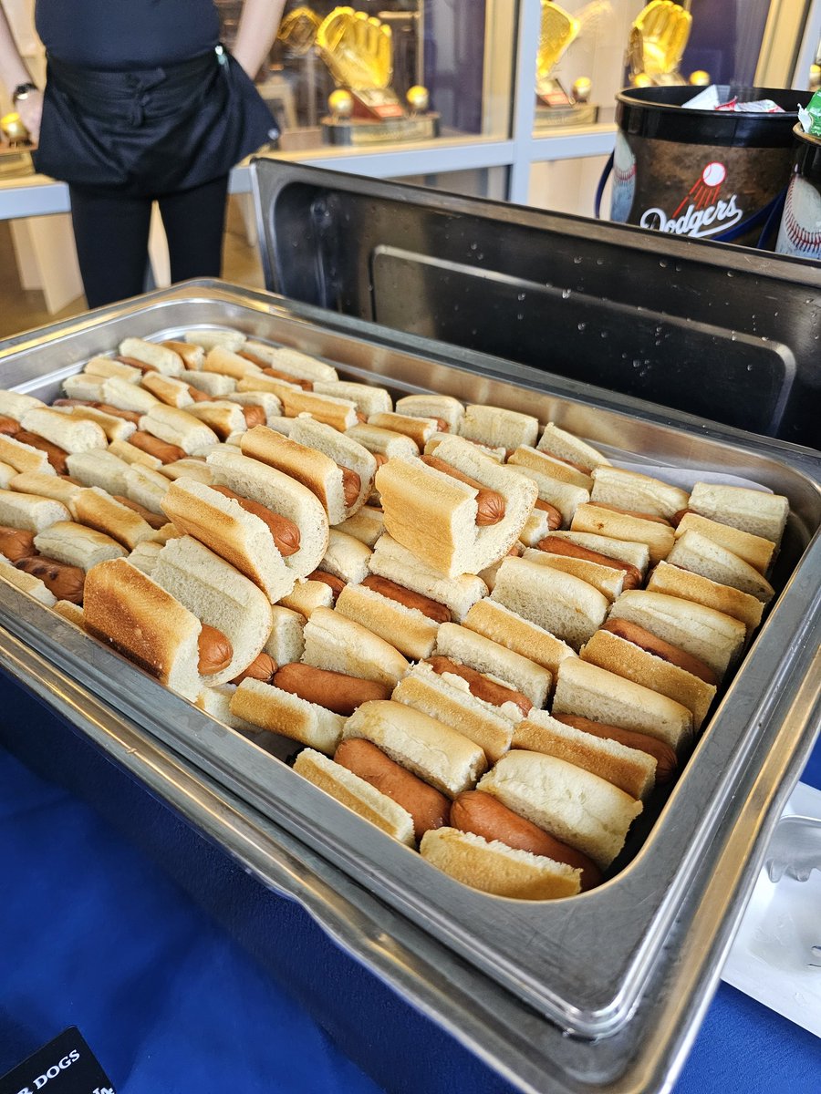 PONG 🐔 tweet media