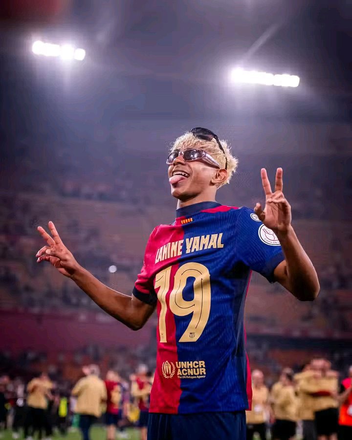 B A S I L 𓃵 tweet media