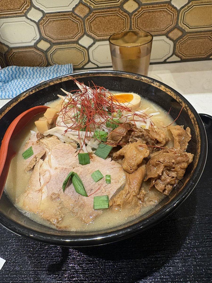 atu081081 tweet media