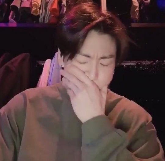 burcu⁷🪭 is seeing bts ⊙⊝⊜ tweet media