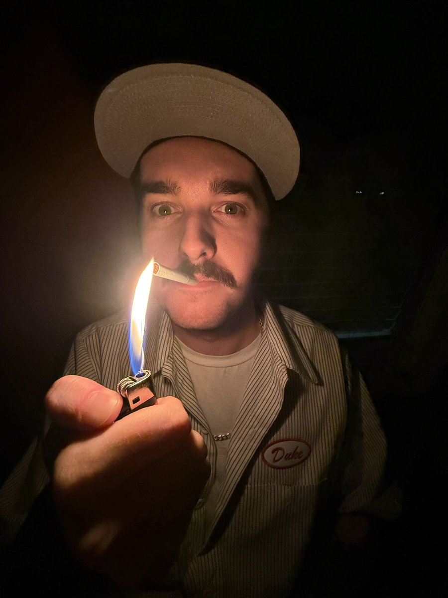 sleepyry_'s tweet photo. Nashville type shit https://t.co/uxpZklbczK