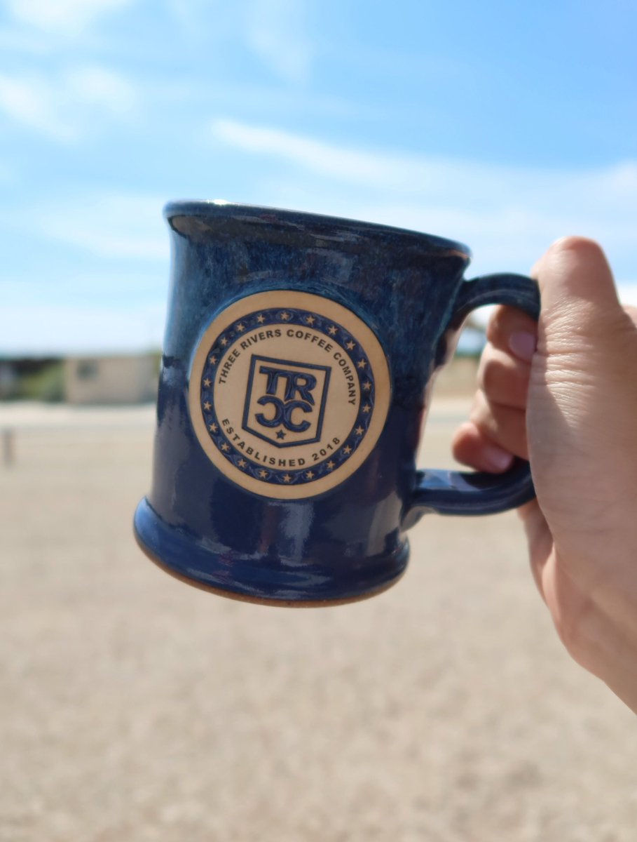 Thrriverscoffee's tweet image. Meet your new favorite mug: the TRCC Stoneware 22 Stars Mug ☕️⭐️

✔️ Handcrafted in the United States
✔️ Dishwasher safe
✔️ Microwave &amp;amp; oven safe
✔️ 100% lead-free

#coffee #coffeemug #madeintheusa
