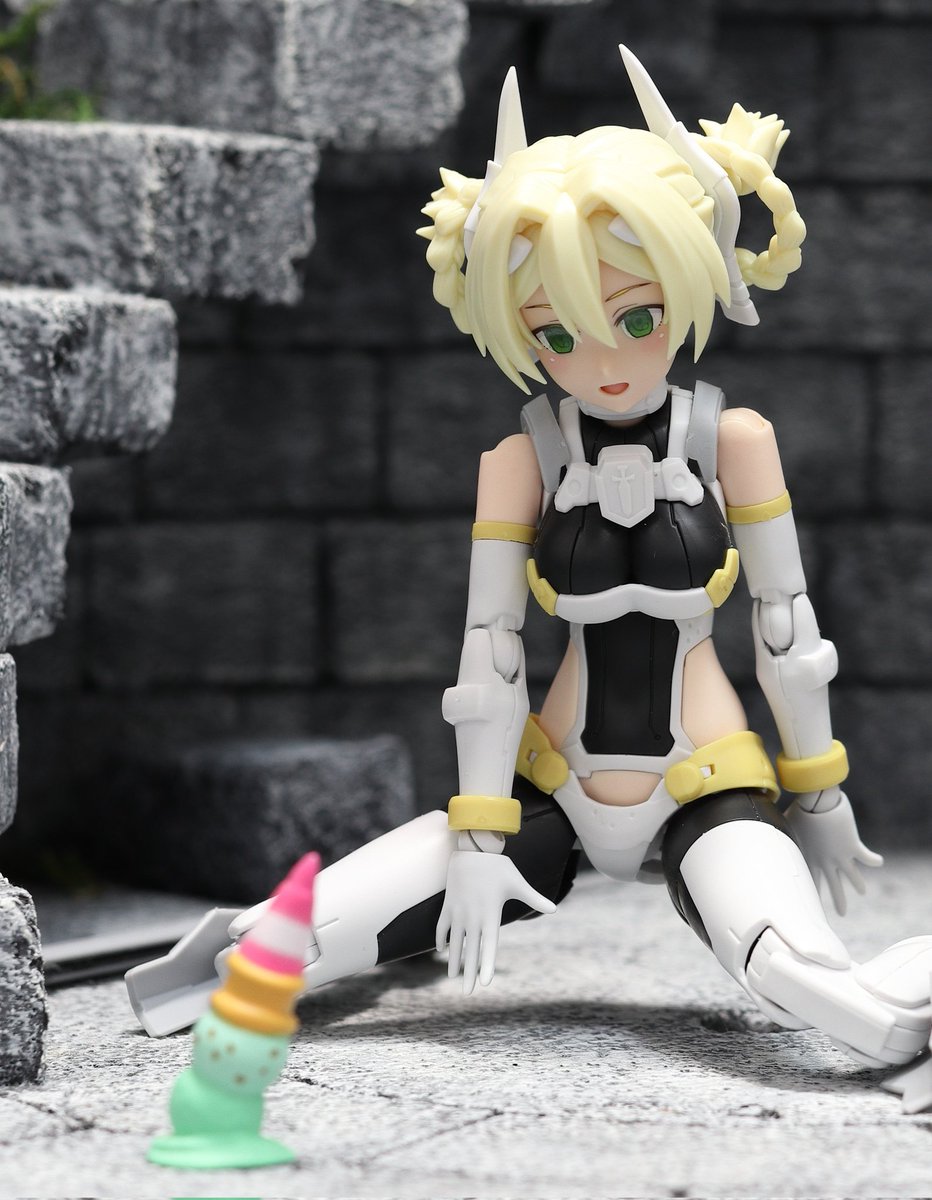 ルーシェ tweet media