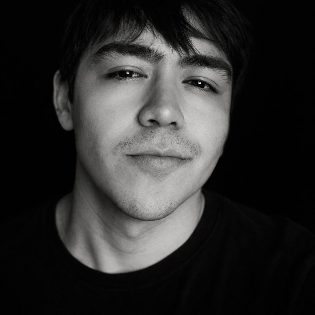 no me morí ni nada pero me gustó en b&amp;w 🖤🤍