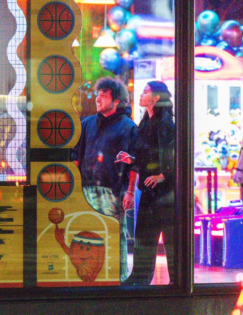 WorldwideSelG Media | Fan Account tweet media