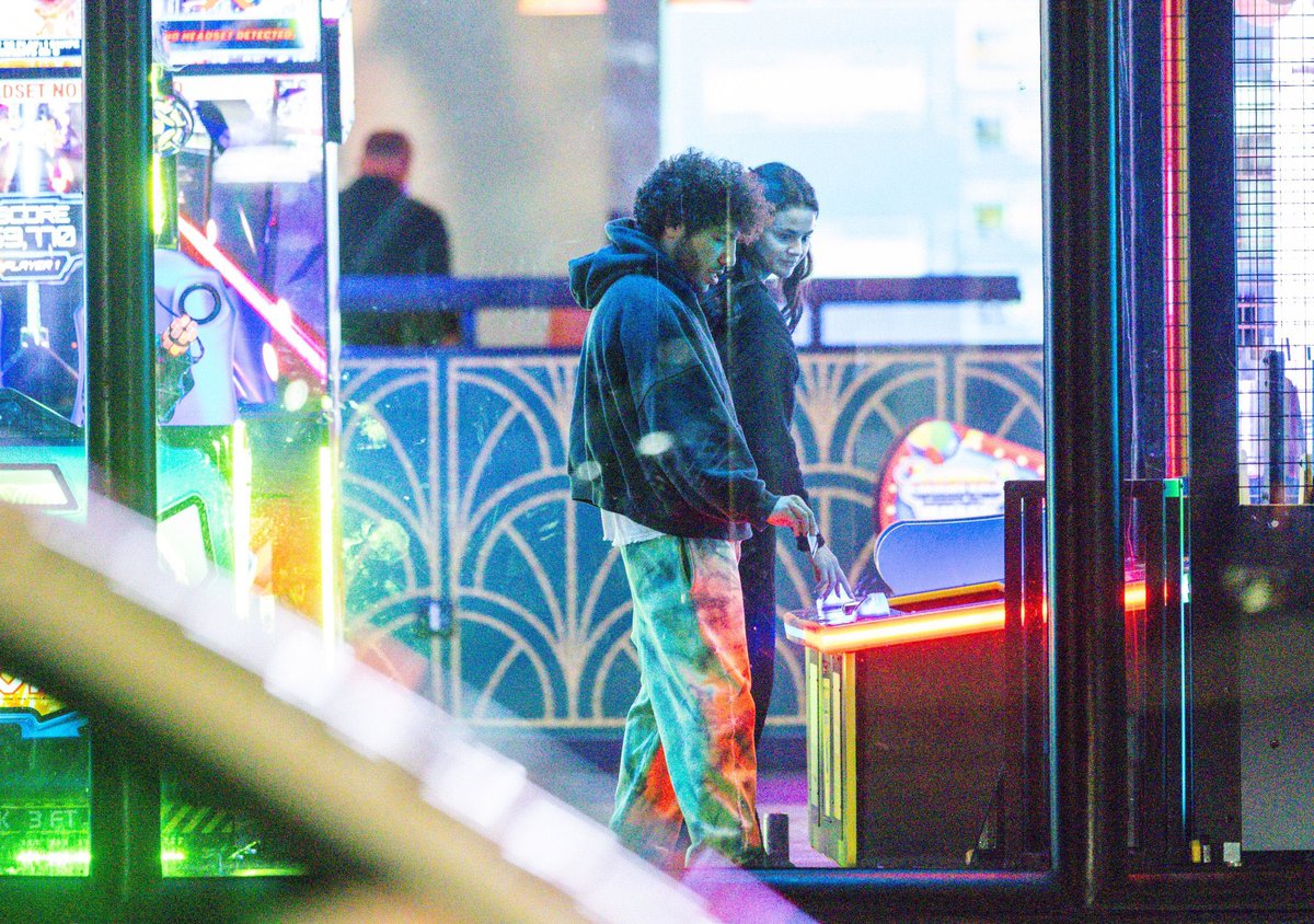 WorldwideSelG Media | Fan Account tweet media