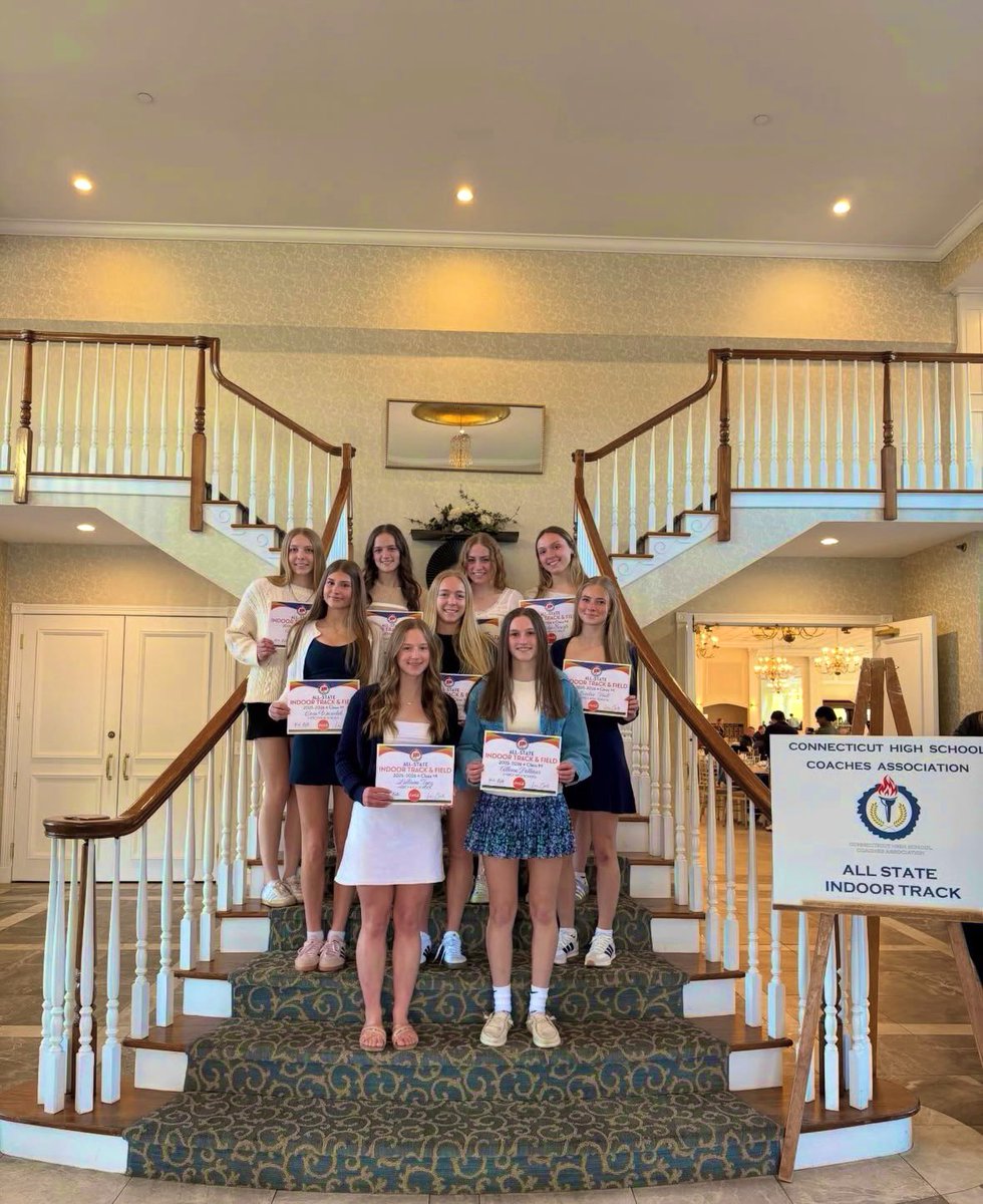 mollymones's tweet photo. more pictures from the All State banquet 😁😁😁 https://t.co/6eUwIbGKTK