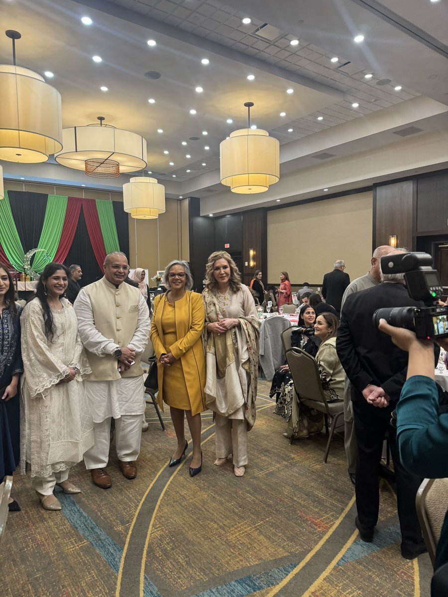 John V. Moore tweet media