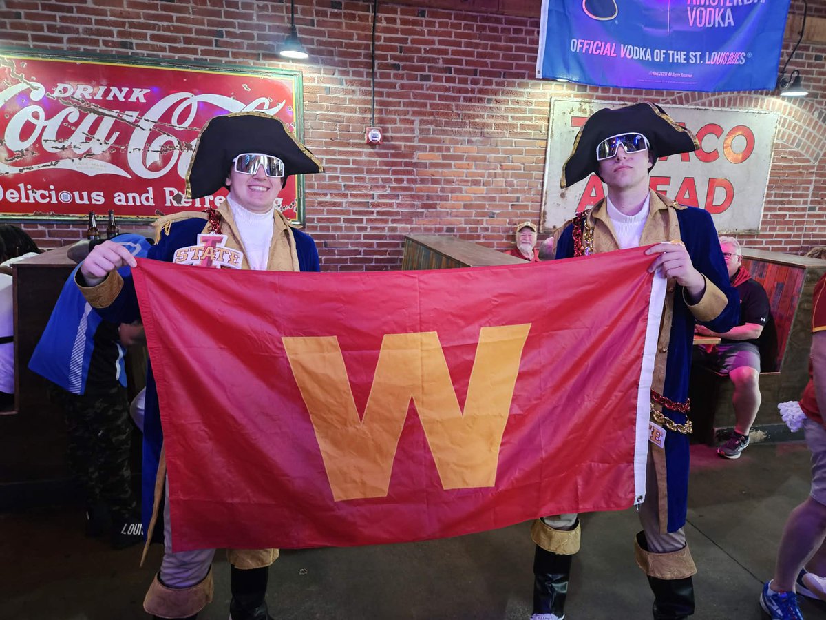 ChadSettle's tweet photo. Fly the W 

#Cyclones https://t.co/2sZQEKyGUT