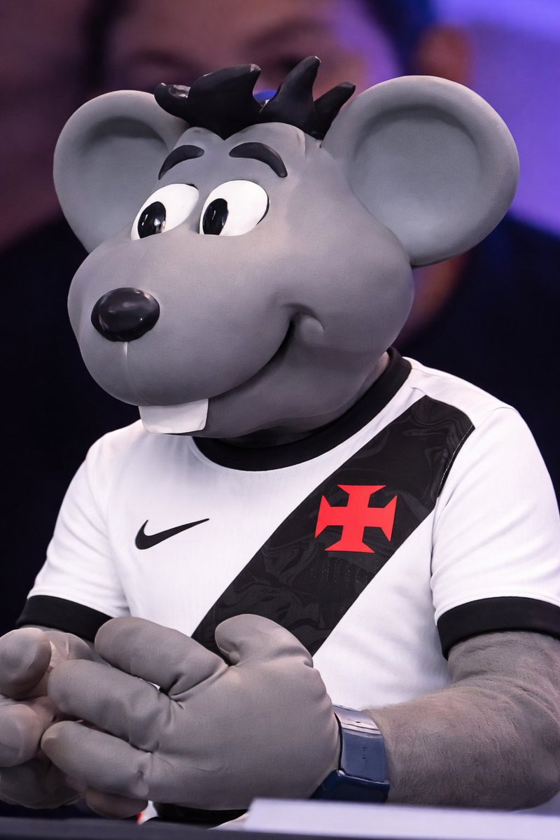 Opiniões Absurdas tweet media