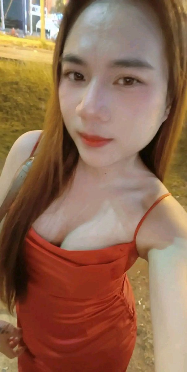 น้องหญิงสาวสอง tweet media