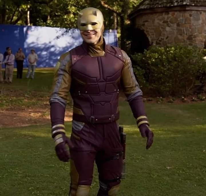 Asupermanfan's tweet image. Factos, Daredevil Born Again debería haber continuado directamente después del final de la serie original de Daredevil y She-Hulk, con un Matt mucho más relajado como superhéroe después de haber vencido a Fisk

Hubiera quedado más orgánico una temporada así con Muse como villano