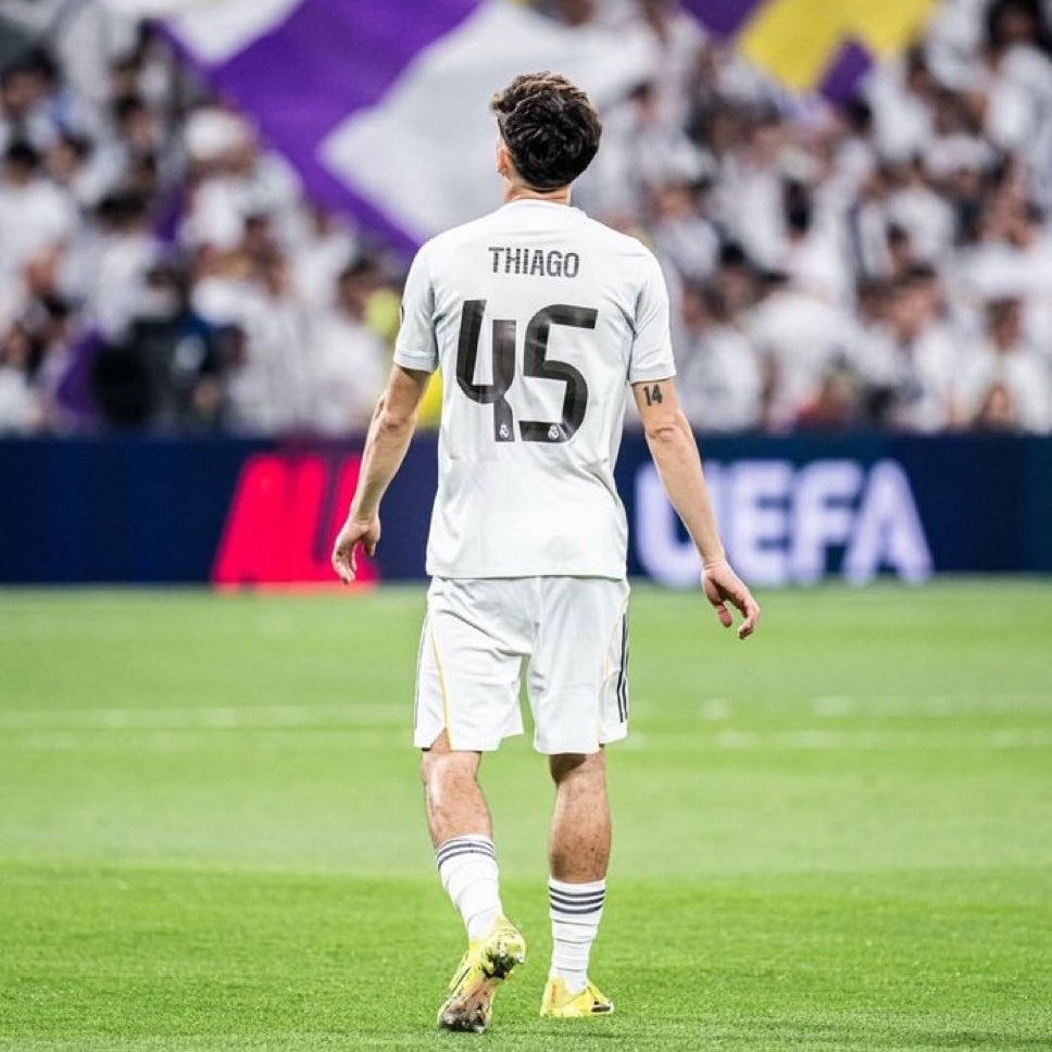 Thiago Pitarch appreciation post 👏 . No true Madridista will pass without liking and retweeting this picture. What a player 🙌🏻🤍🤍