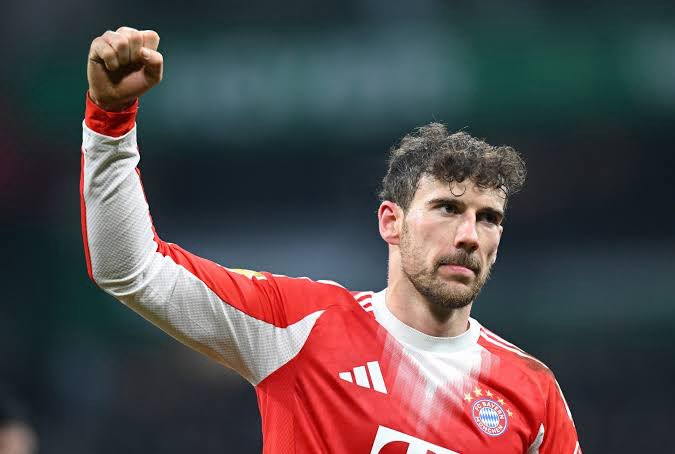 Milan Eye tweet media