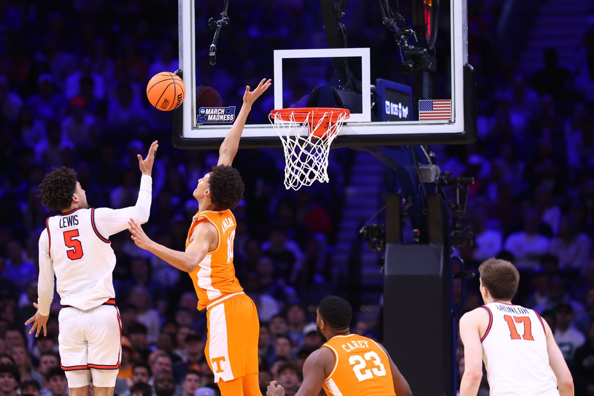 Tennessee Basketball tweet media