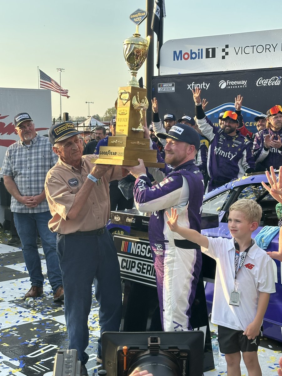 Taylor Kitchen tweet media