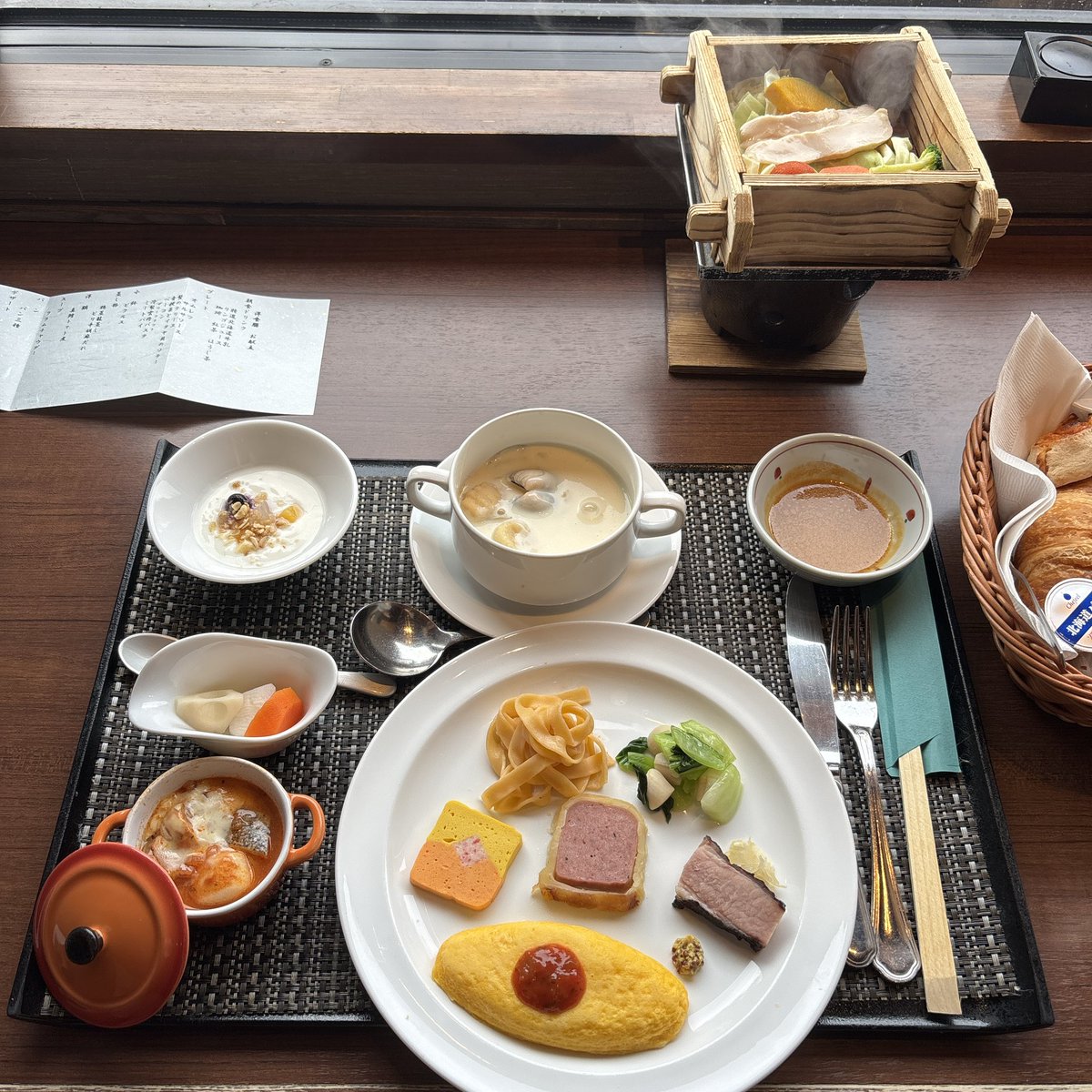 辛抱キャット tweet media