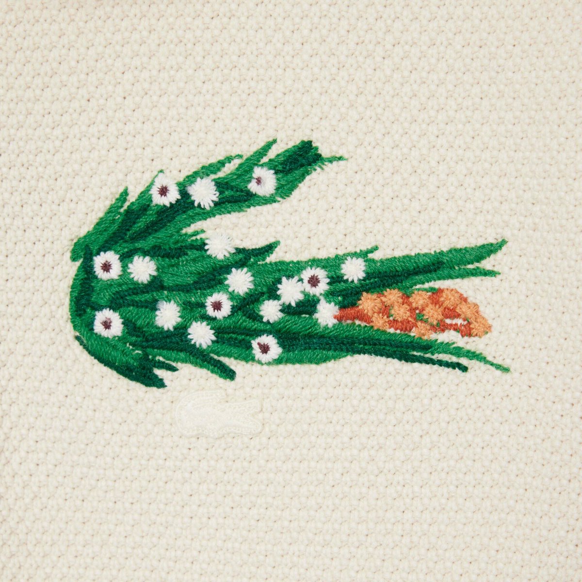 JustFreshKicks tweet media