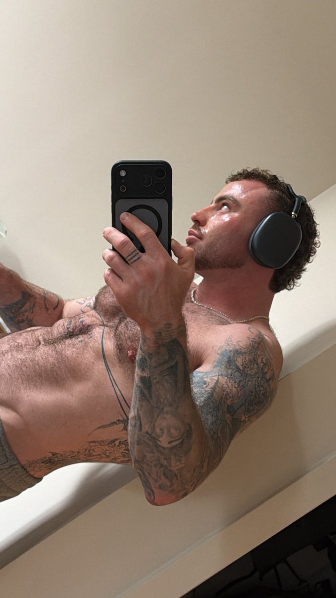 guillbond tweet media