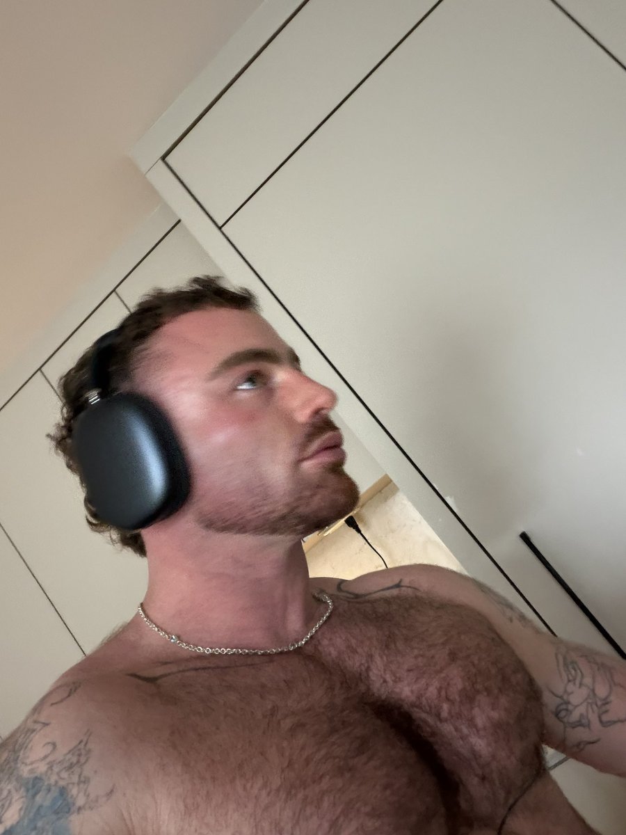 guillbond tweet media