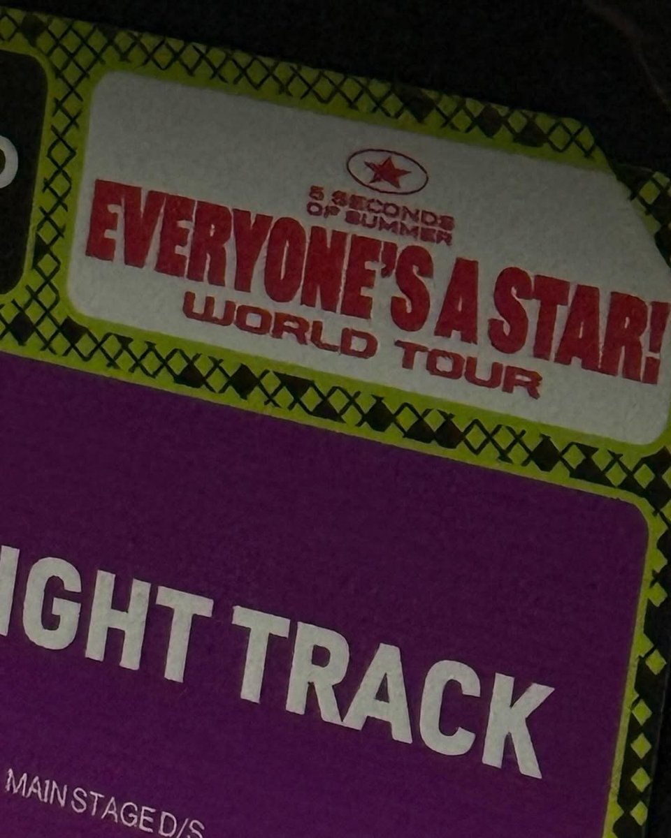 5SOS Brasil tweet media