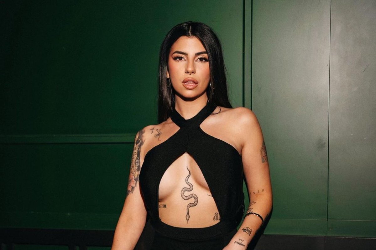 Formula_Music's tweet photo. ¡El esperado álbum debut de Naiara Moreno saldrá antes del verano de este año!

¿Cómo te gustaría que fuera? ¿Alguna colaboración en especial? 🤔 https://t.co/fObmQKzba2