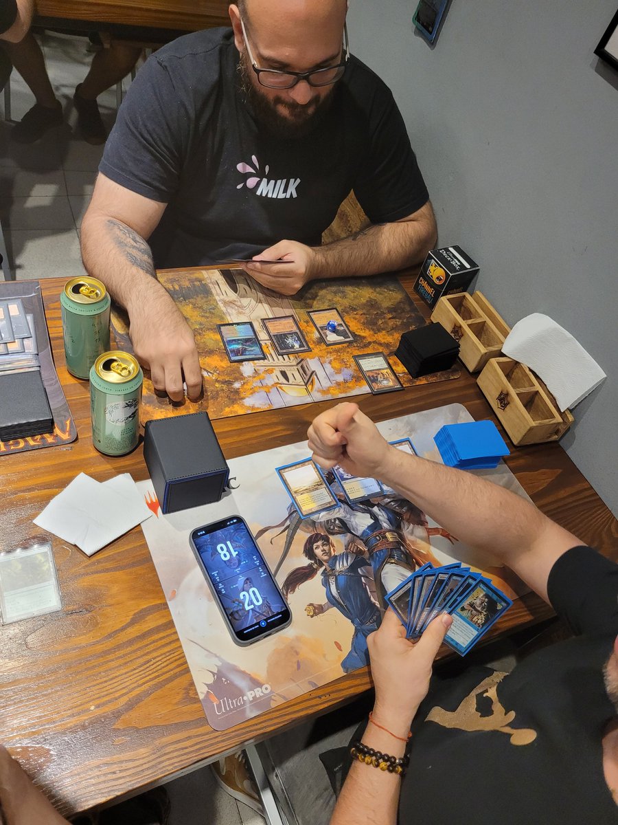 VampiricTutor_'s tweet photo. Friday Night Premodern in @CardCitadel 🇦🇷 22 players! Top 8 Standings and Decks: 1) Ponza 2) Stiflenougth 3) Sligh 4) Landstill 5) Devourer 6) Terrageddon 7) Landstill 8) Deadguy Ale. https://t.co/RJOWzbeHoj #premodernmtg @premodernmagic @counterburn @kazuha0023 @magicvaporwave https://t.co/L1V7ttC07U