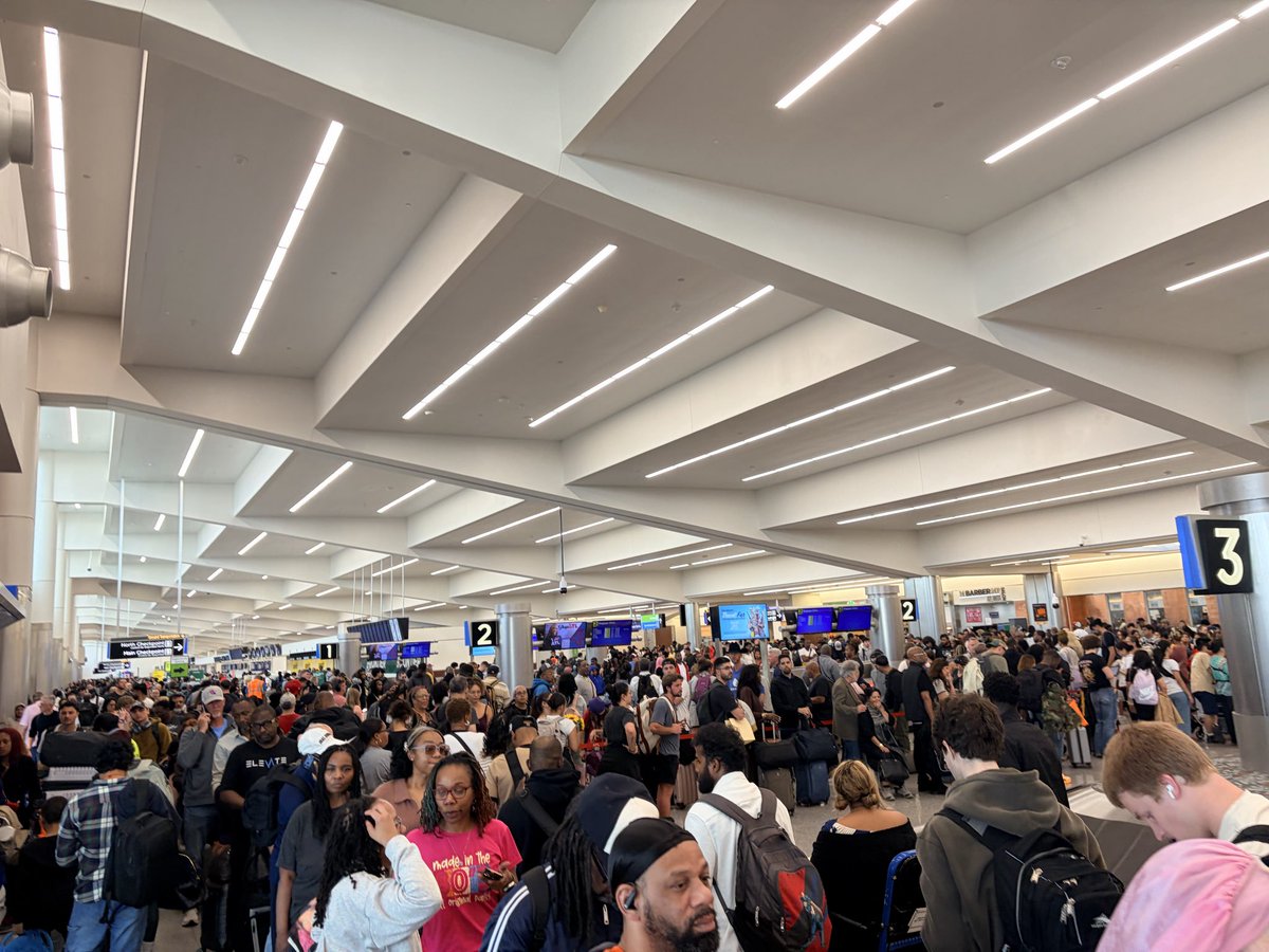 Black Swan, Crossing Over Into the Banana Zone tweet media