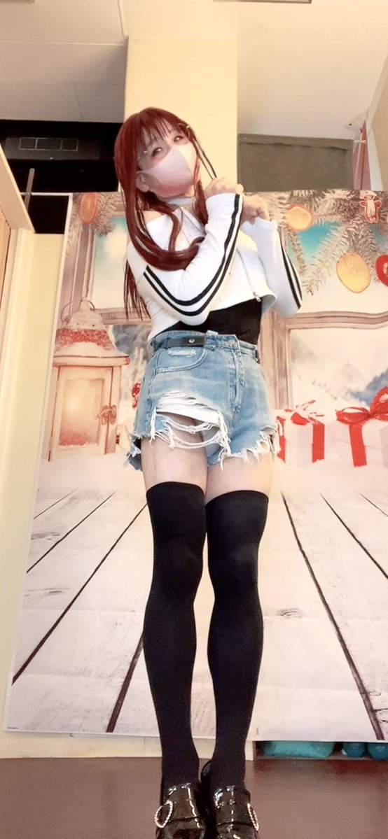 しろ（女装娘） tweet media