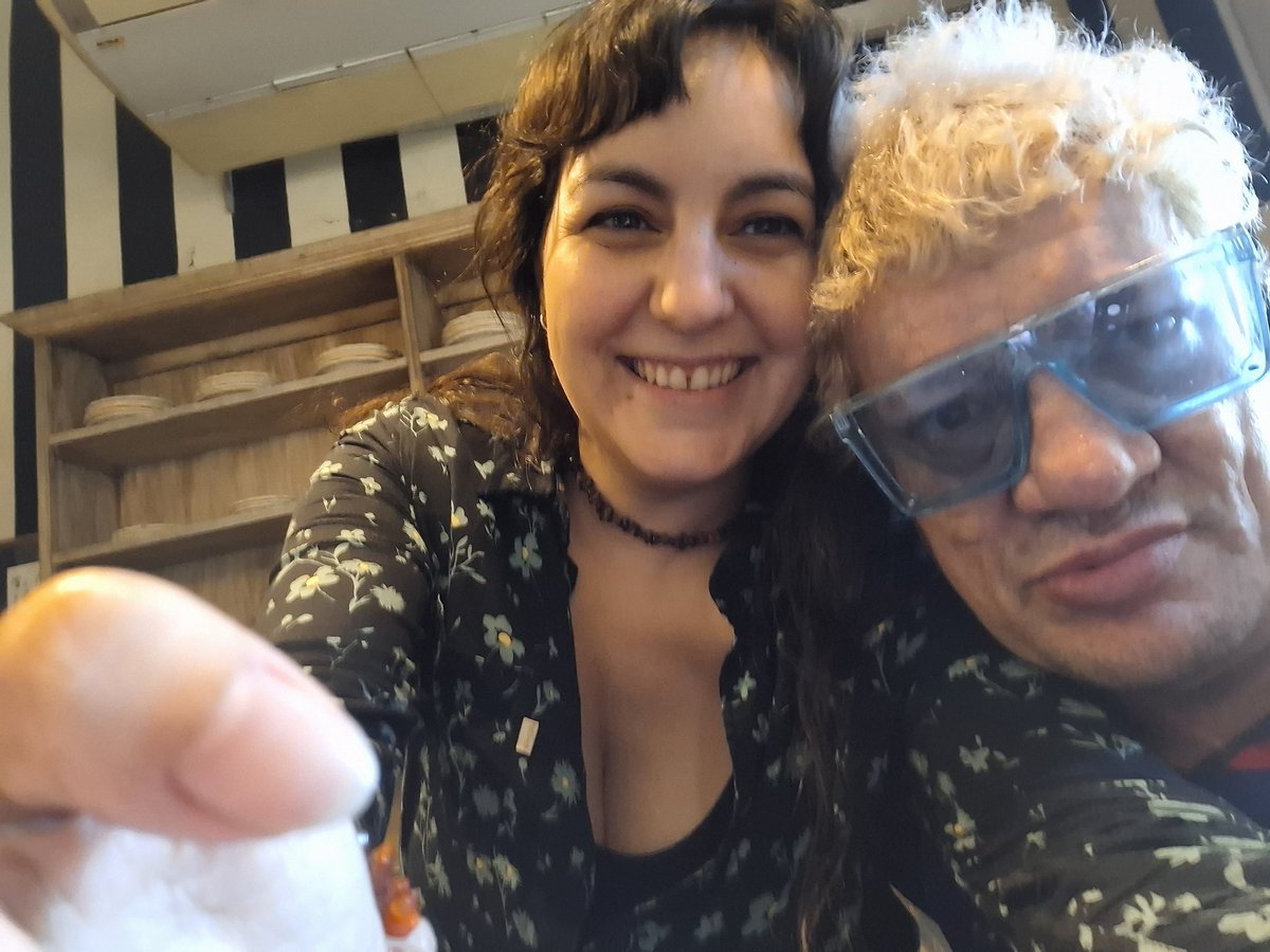 motín de sierra chica haciendo empanadas de adorni tweet media