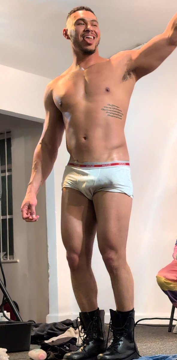 LadShots tweet media