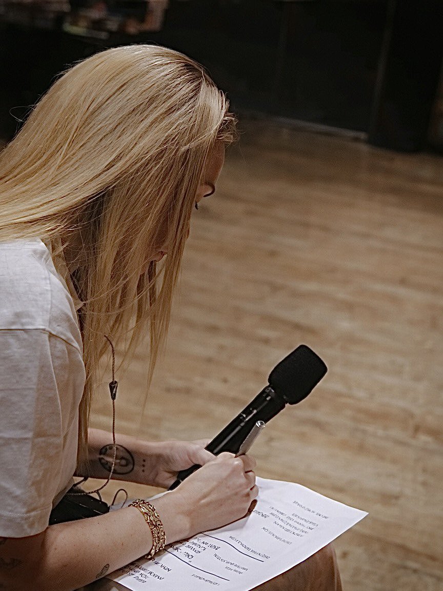 Adele Archives tweet media