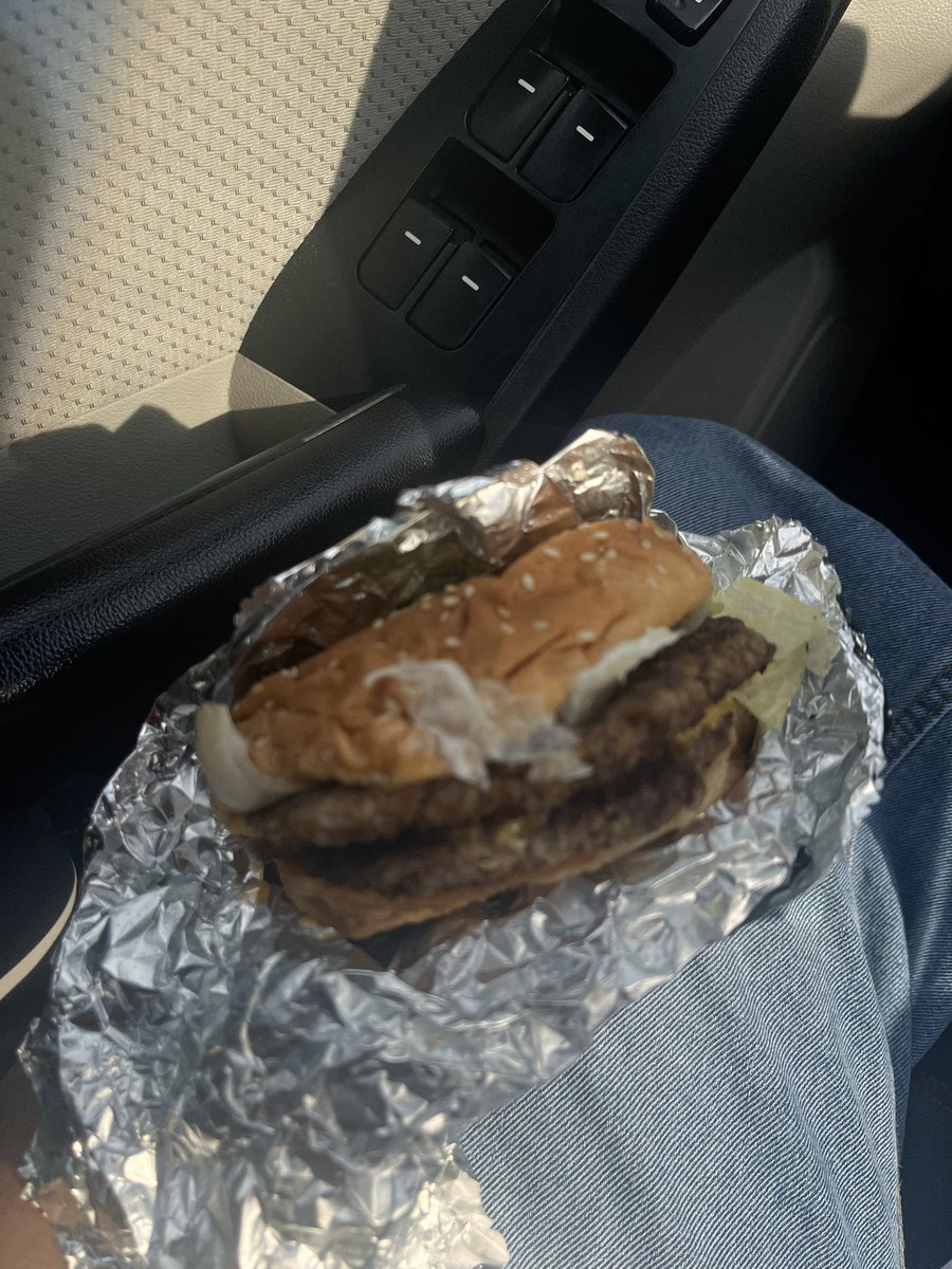 𝐃𝐞𝐦𝐢 | edtwt tweet media